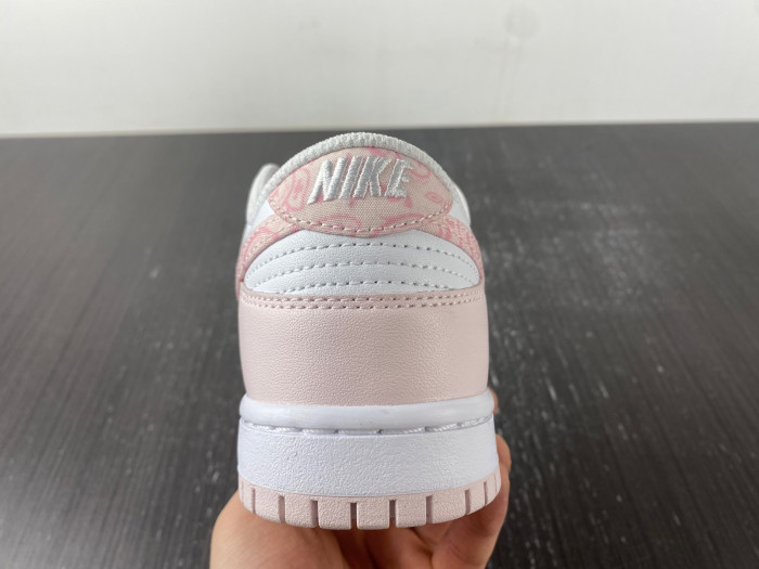 nike dunk low "pink paisley" fd1449-100