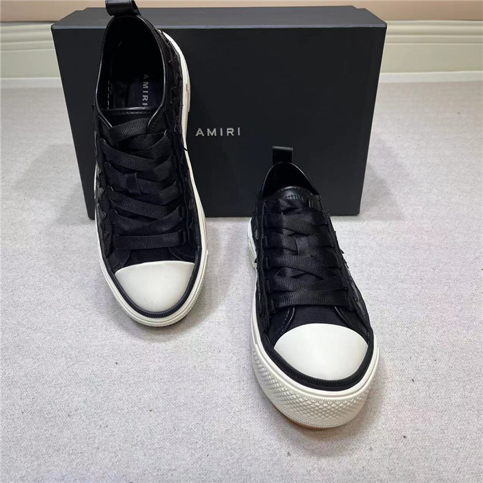 a*iri low sneakers