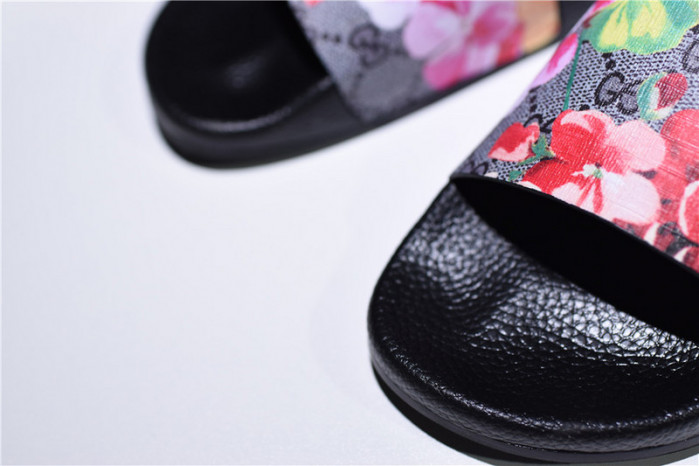 gucc slippers
