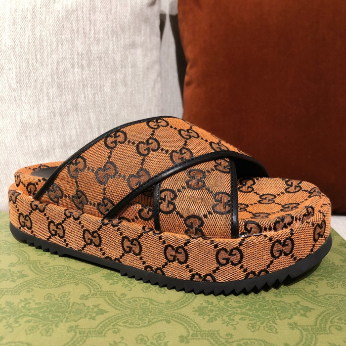 gucc slippers