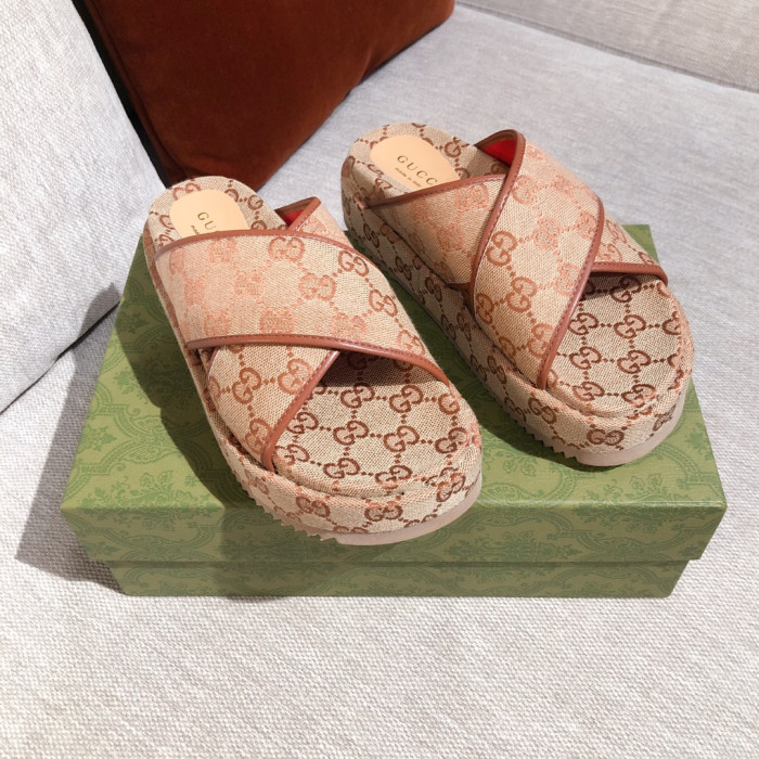 gucc slippers