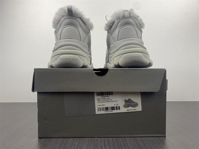 blcg sneaker triple.s.