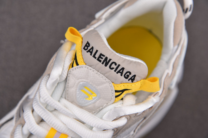 Ba*len*cia*ga -runner
