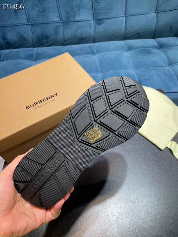 bur  sneaker