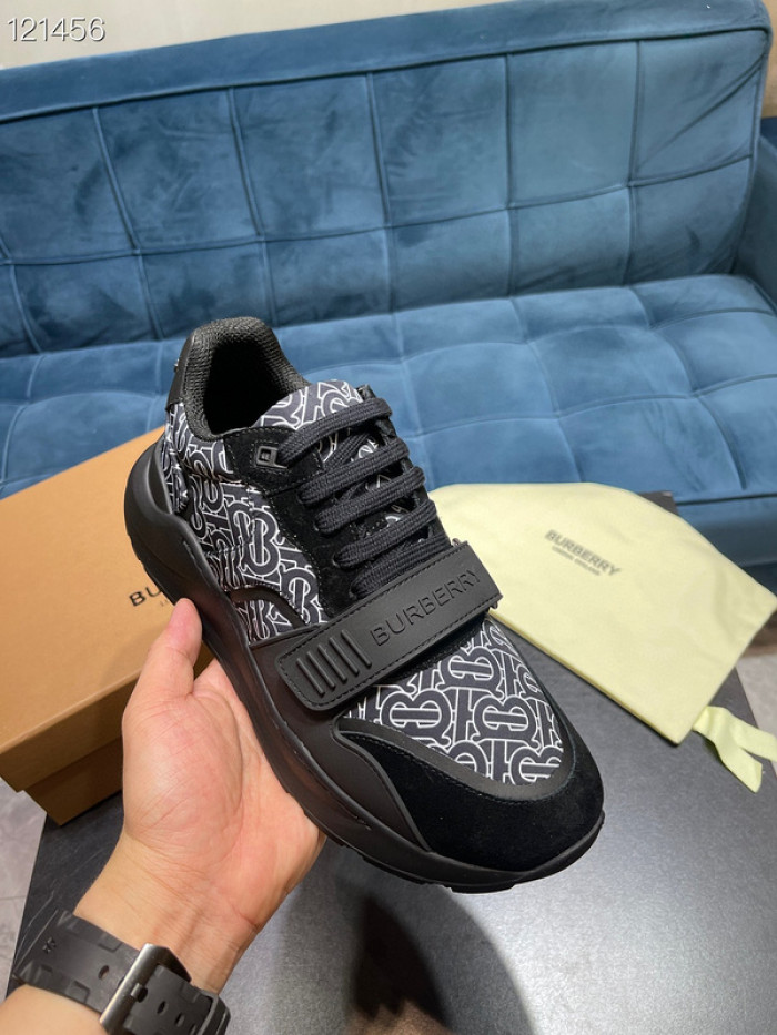 bur sneaker