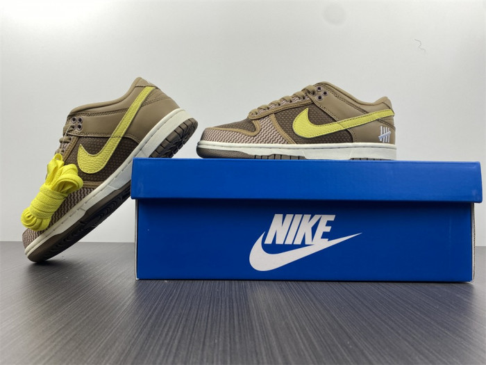 undefeated x dunk low sp 