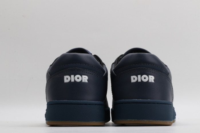 d10r b27 sneaker