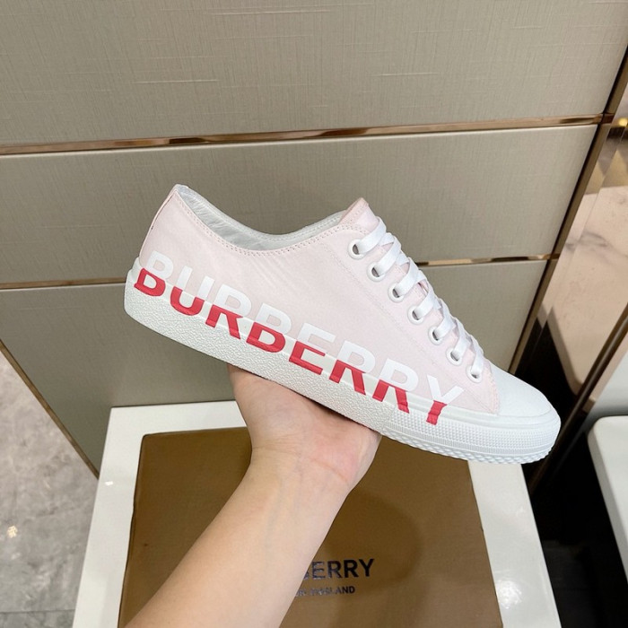 bur sneaker
