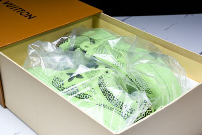 l0vt sneaker