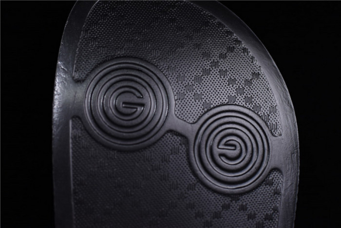 gucc slippers