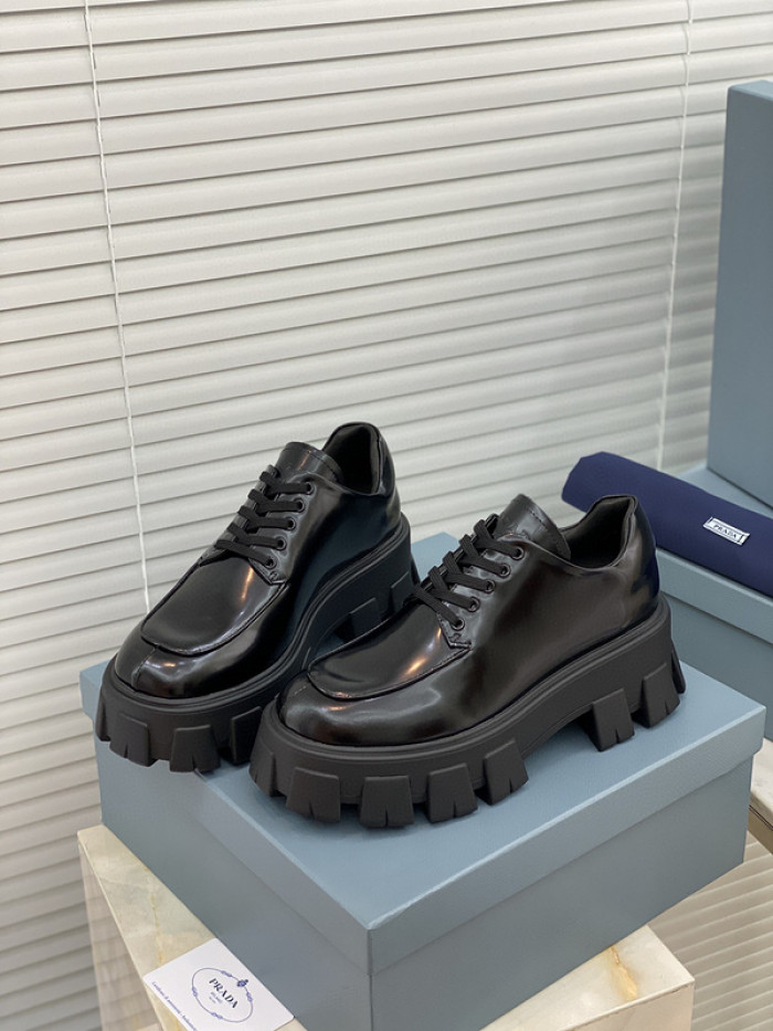 pra_da boots