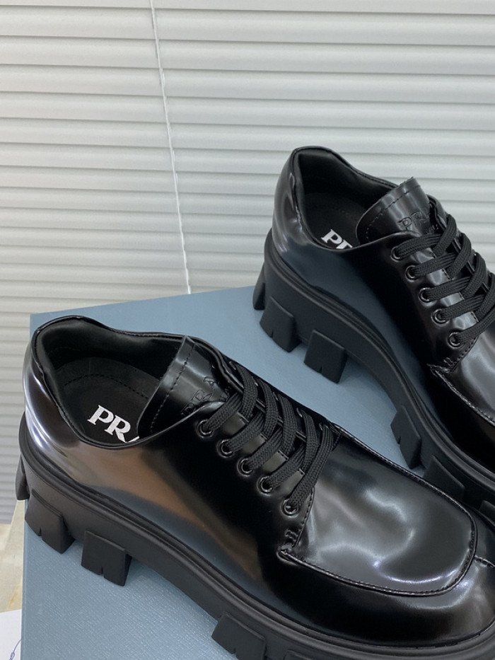 pra_da boots