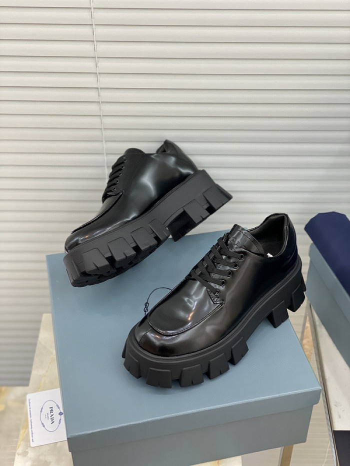 pra_da boots