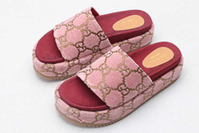 gucc slippers