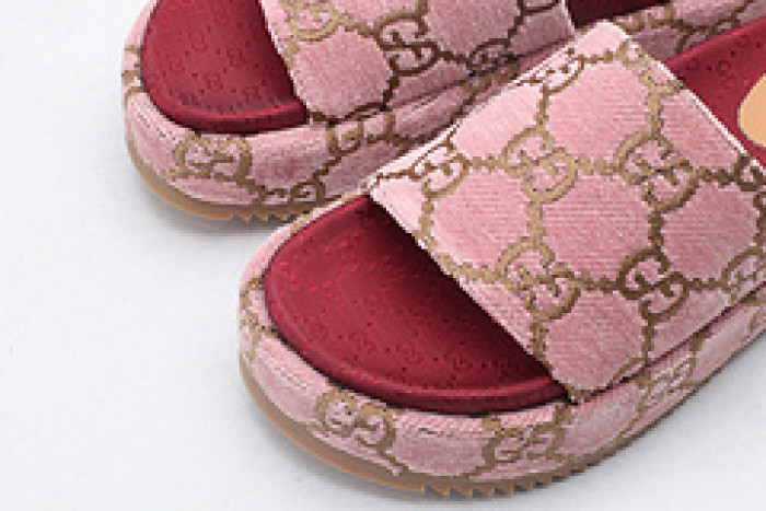 gucc slippers