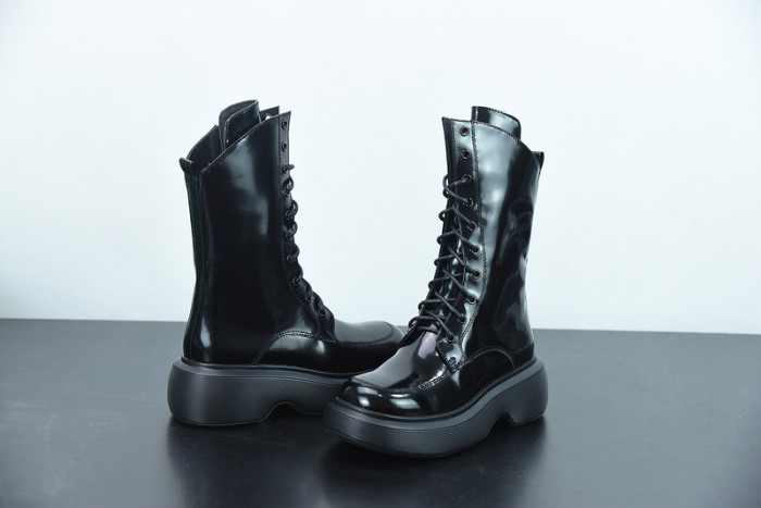 Bo*te*ga ve*ne*ta boots