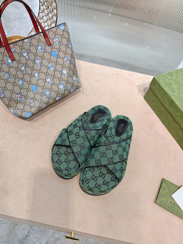 gucc slippers