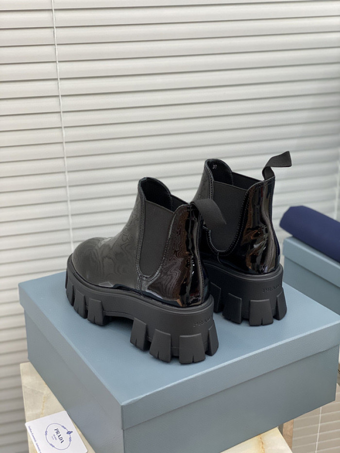 pra_da boots