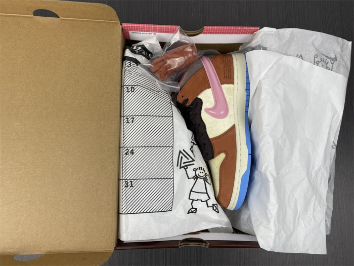 social status x dunk mid 