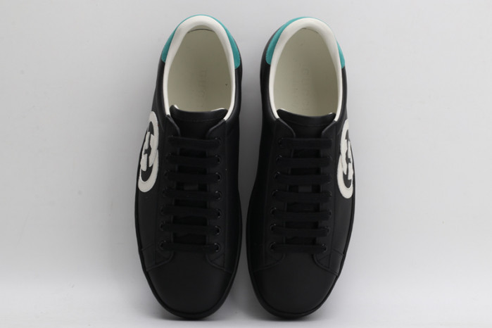 gucc ace embroidered low-top sneaker
