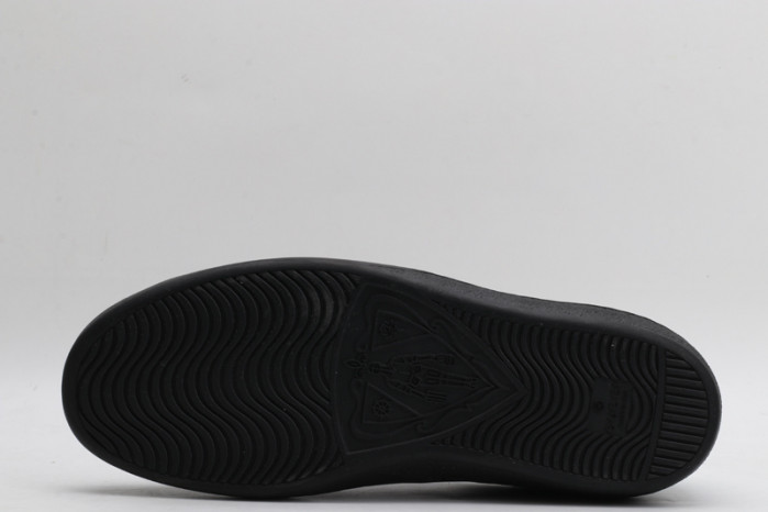 gucc ace embroidered low-top sneaker