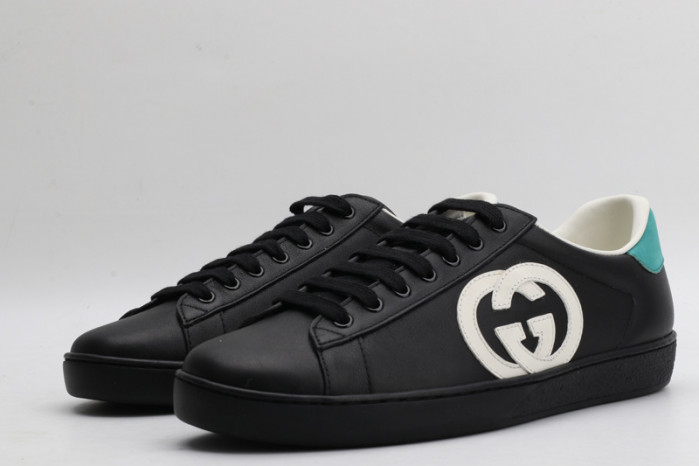 gucc ace embroidered low-top sneaker
