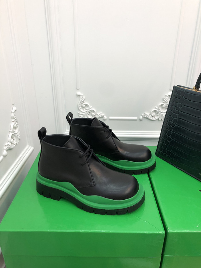 Bo*te*ga ve*ne*ta boots