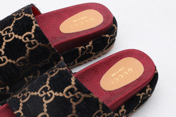 gucc slippers