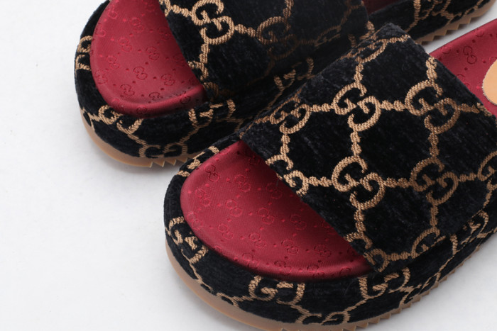 gucc slippers