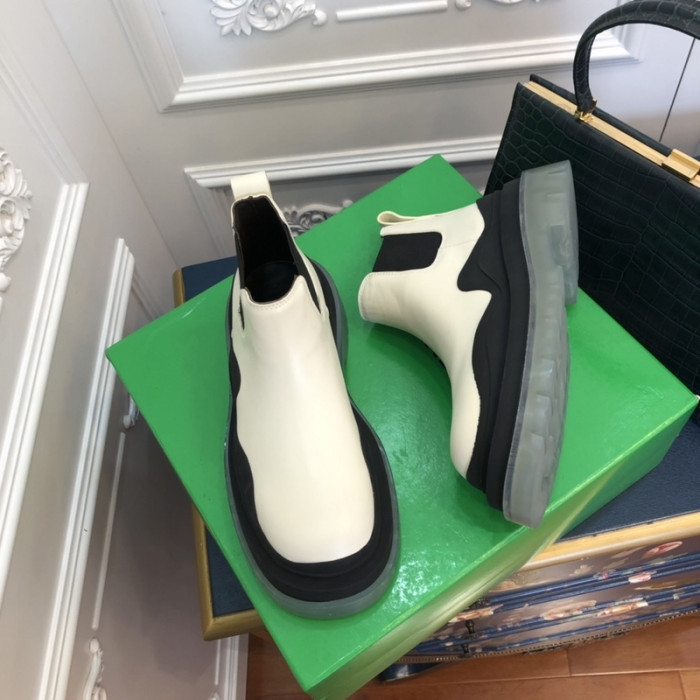 Bo*te*ga ve*ne*ta boots