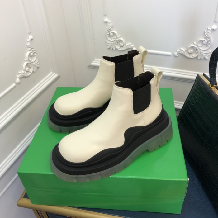 Bo*te*ga ve*ne*ta boots