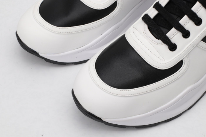 bur sneaker