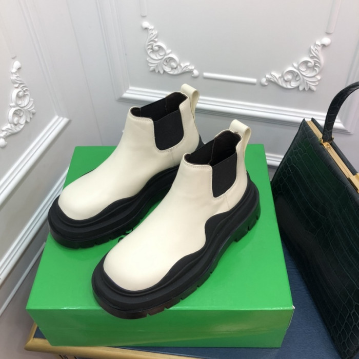 Bo*te*ga ve*ne*ta boots