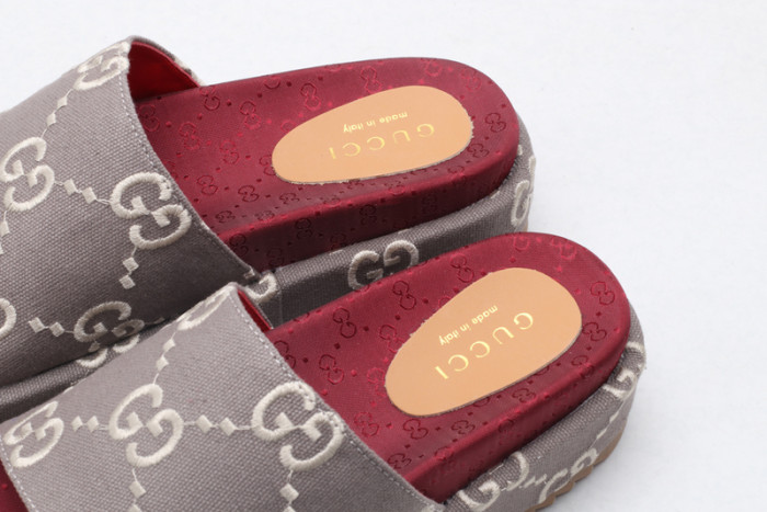 gucc slippers