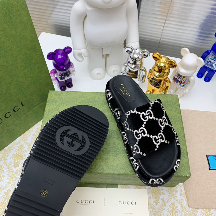 gucc slippers