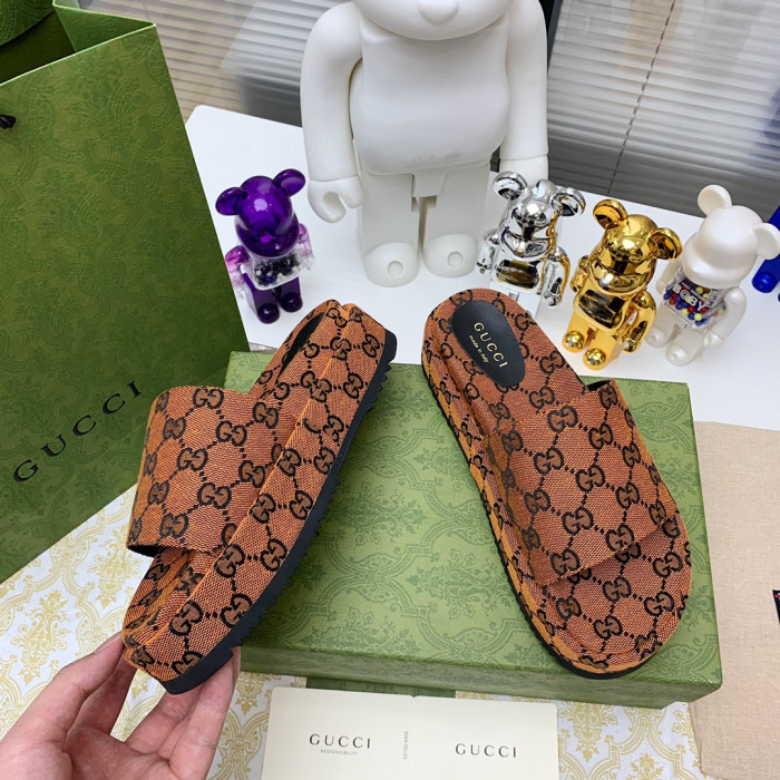 gucc slippers