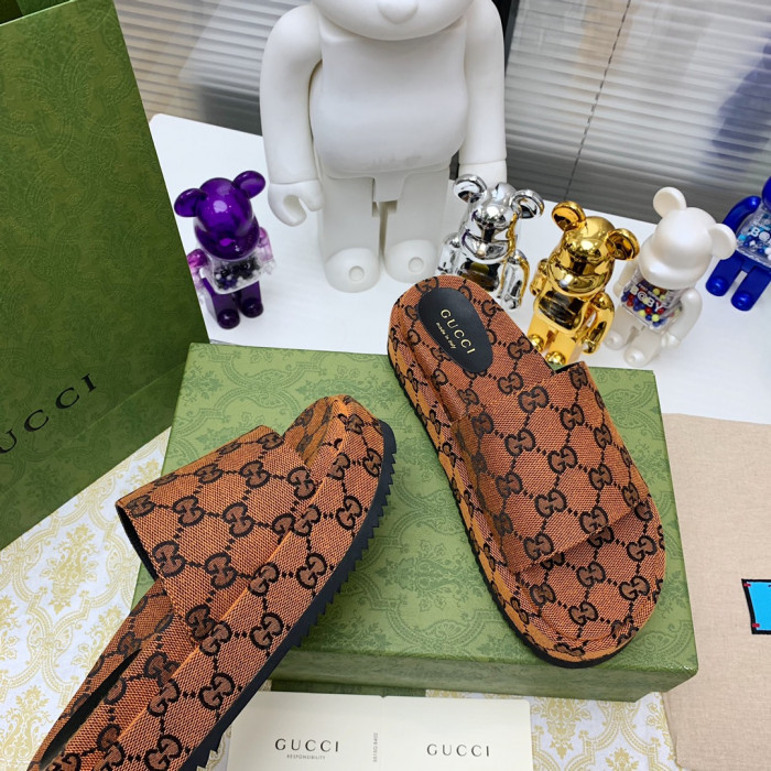 gucc slippers