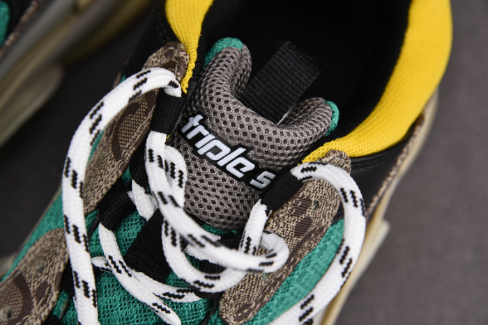 blcg sneaker triple.s.