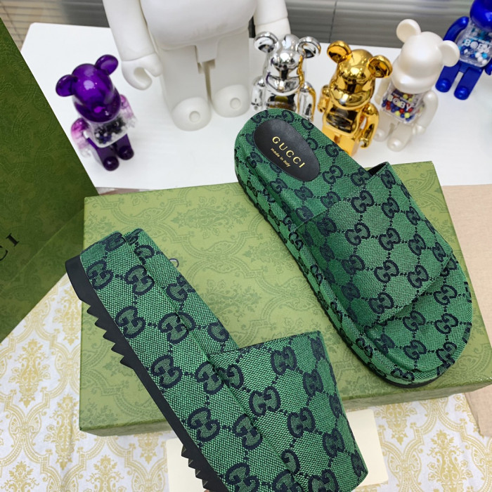 gucc slippers