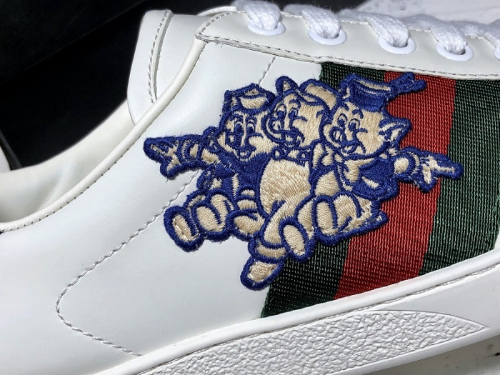 gucc ace embroidered low-top sneaker