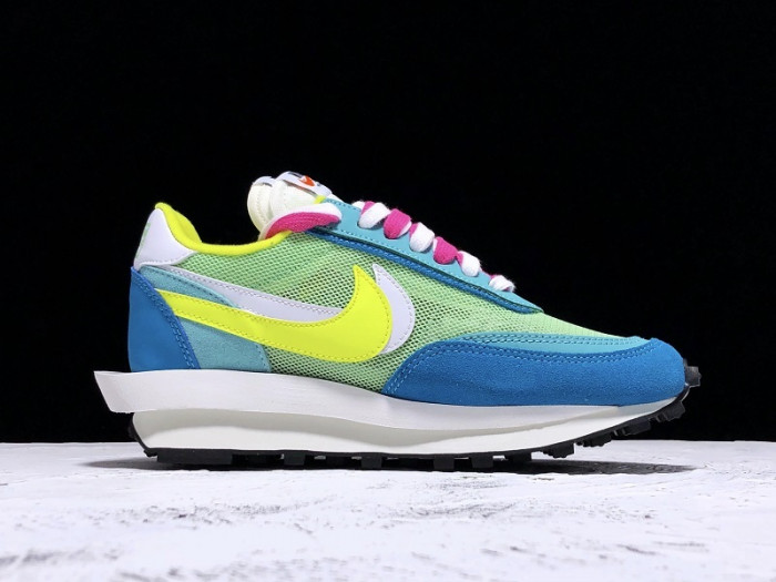 sacai x nike l0vtd waffle daybreak running  bv0073-600