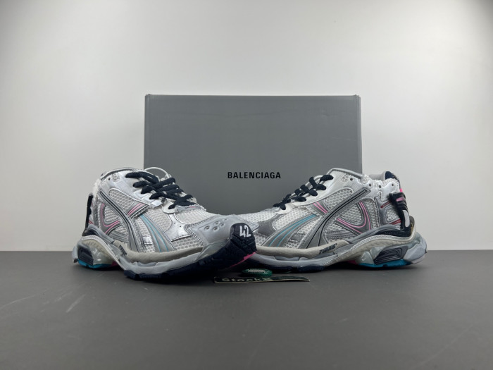 Ba*len*cia*ga -runner