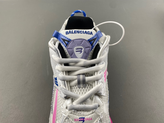 Ba*len*cia*ga -runner