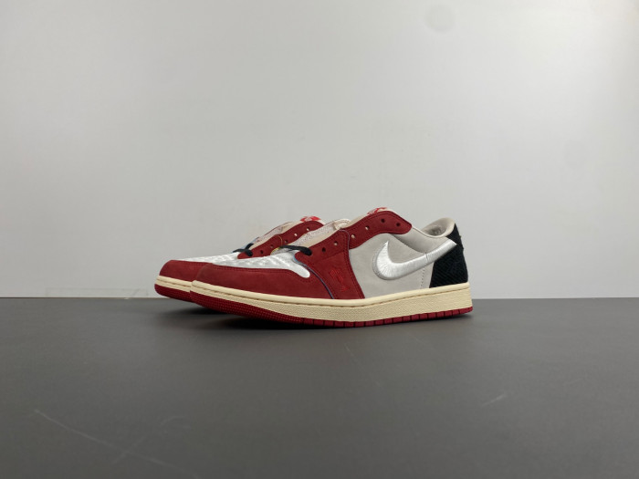 trophy room x air jordan 1 low og "home" hv6157-100