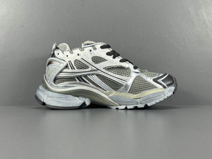 Ba*len*cia*ga -runner