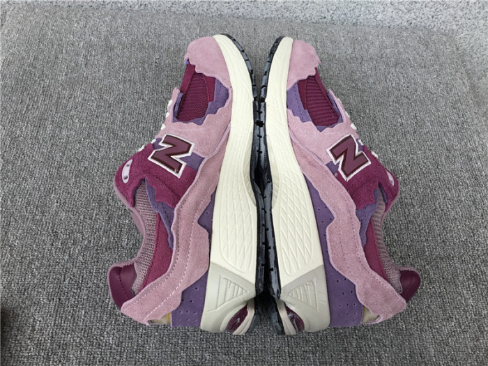 new balance 2002r 
