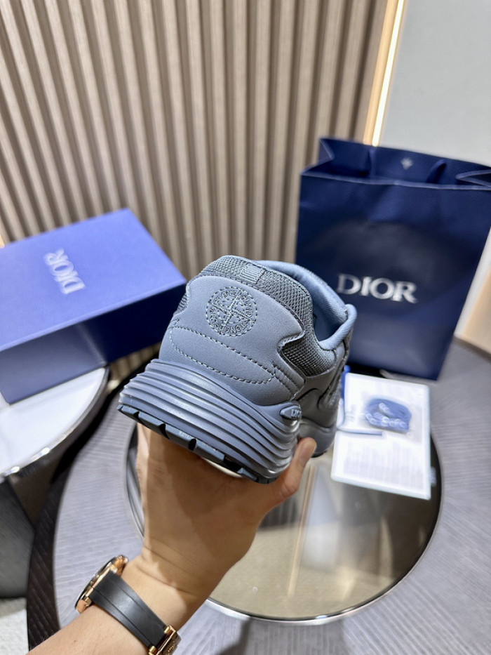 b30 sneaker