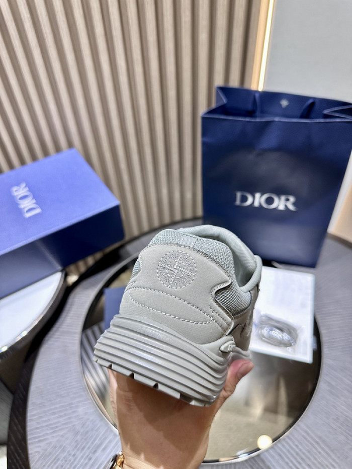 b30 sneaker