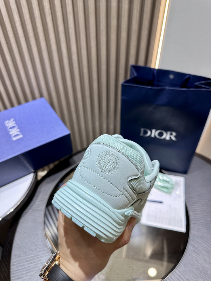 b30 sneaker