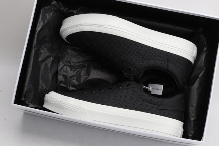 gi_venchy sneaker